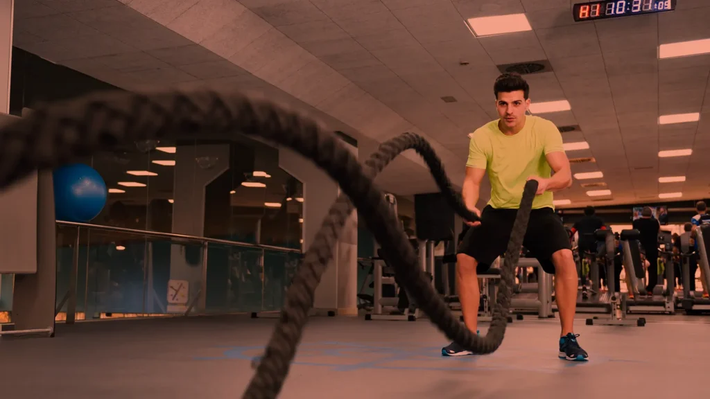 Treino de HIIT ajuda a queimar calorias