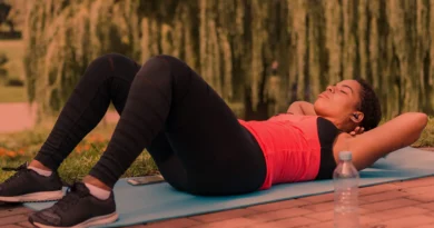 Treino avulso e exercícios para ajudar a dormir melhor. Foto: Freepik