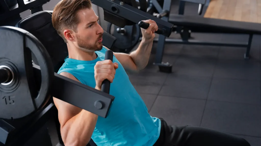 Treino avulso é alternativa para manter a musculação. Foto: Freepik