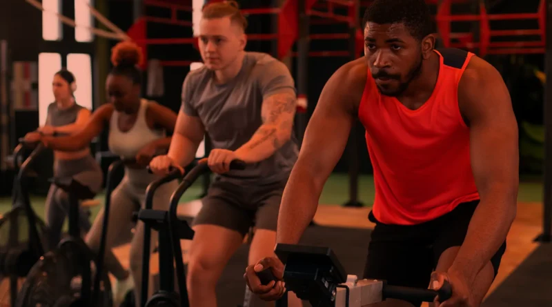Treino de cardio na academia. Foto: Freepik
