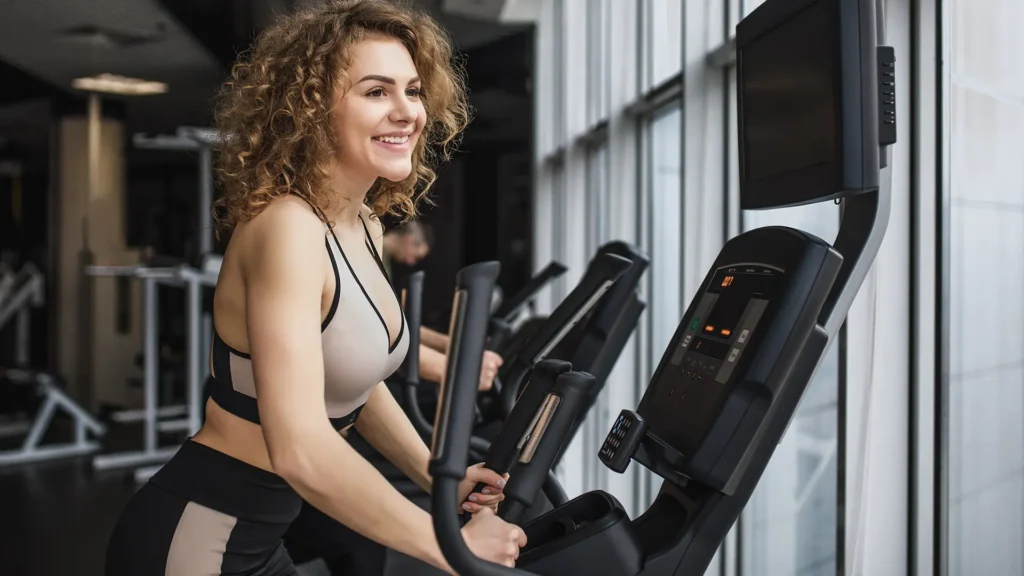 Treino cardio na academia. Foto: Freepik