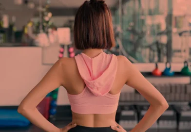 Dor nas costas: causas reais e como evitar Treino avulso e prevenção de dor nas costas. Foto: Freepik